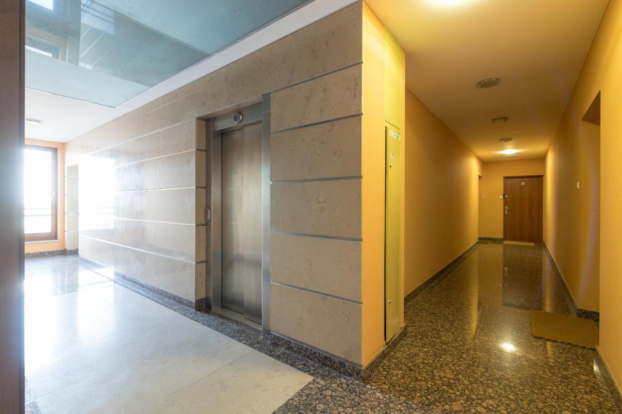 Mokotow Premium Apartment With Terrace Varşovia Exterior foto